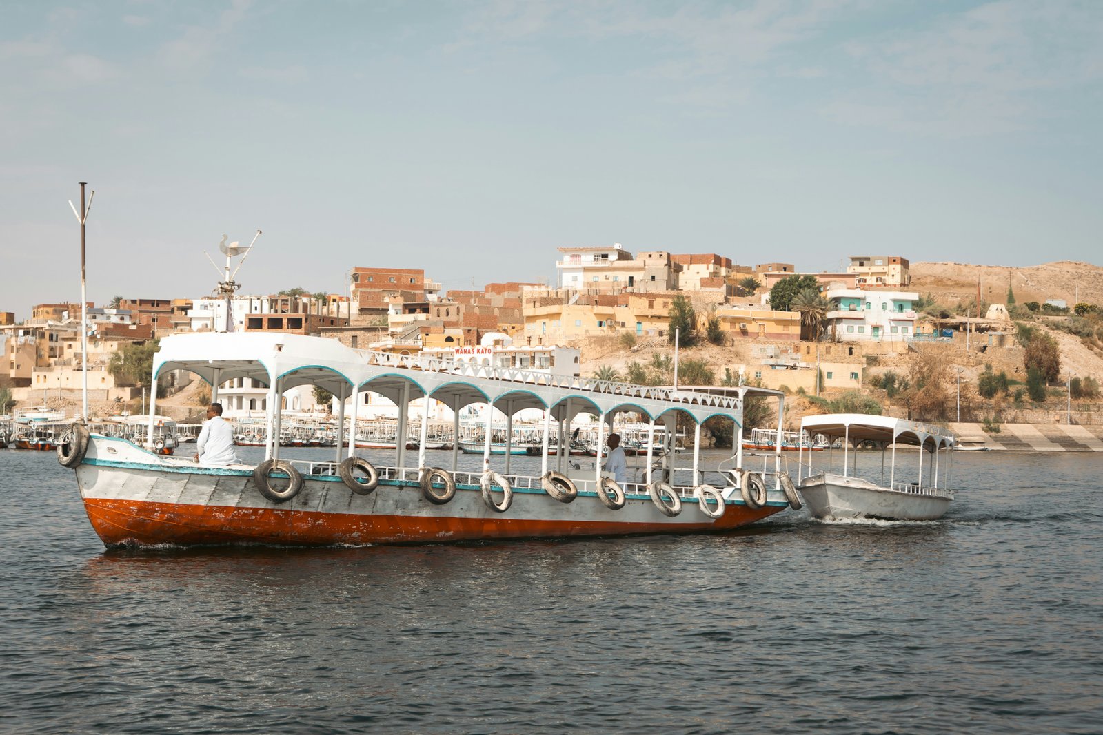 Fleur dahabiya sailing north from Aswan towards Luxor