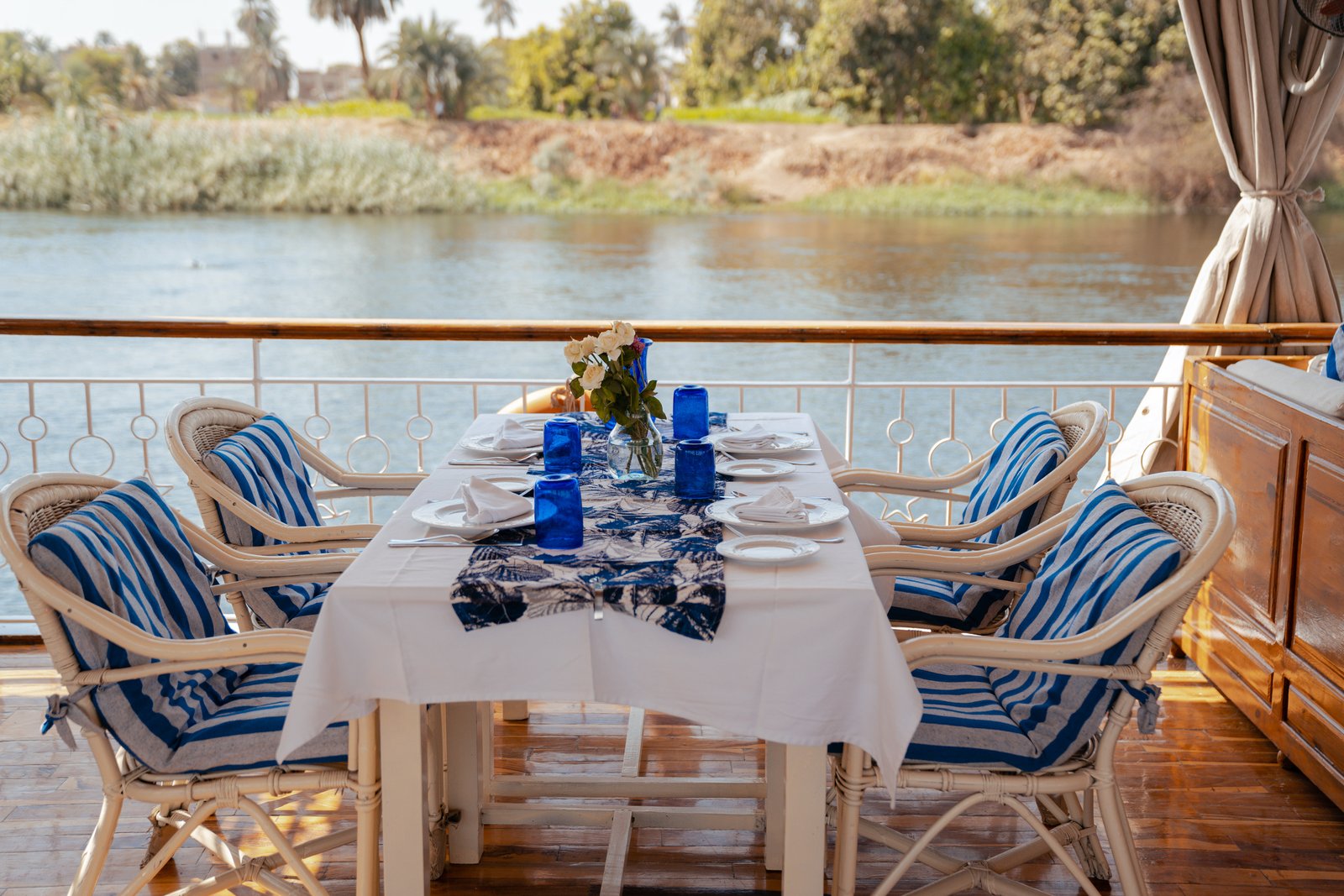 Suite with private terrace on Fleur dahabiya